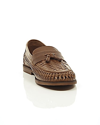 360 degree animation of product Tan woven leather loafers frame-5