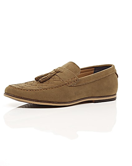 360 degree animation of product Tan woven tassel loafers frame-0