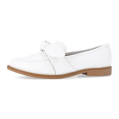 360 degree animation of product White bow detail loafers frame-2