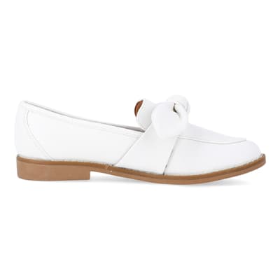 360 degree animation of product White bow detail loafers frame-15