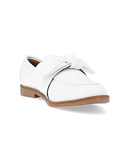 360 degree animation of product White bow detail loafers frame-19