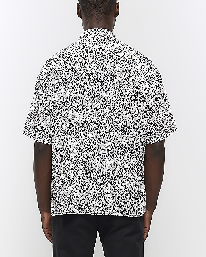 White boxy fit leopard print shirt