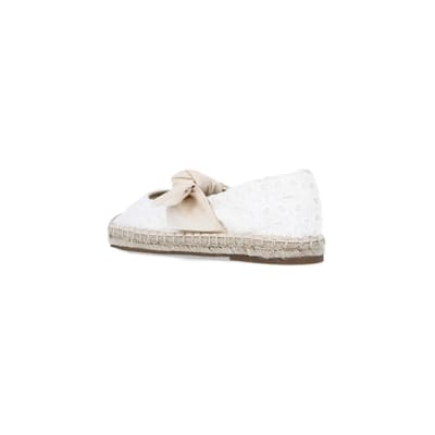 360 degree animation of product White broderie espadrilles frame-6