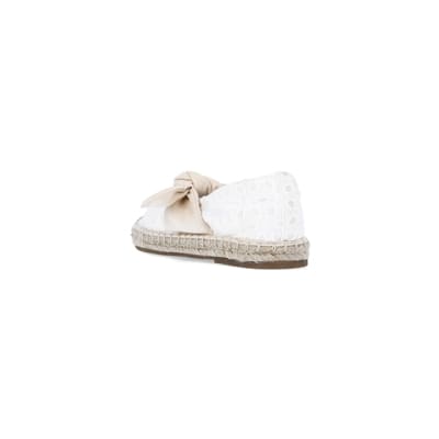 360 degree animation of product White broderie espadrilles frame-7