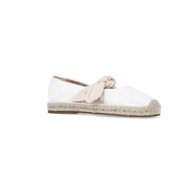 360 degree animation of product White broderie espadrilles frame-17