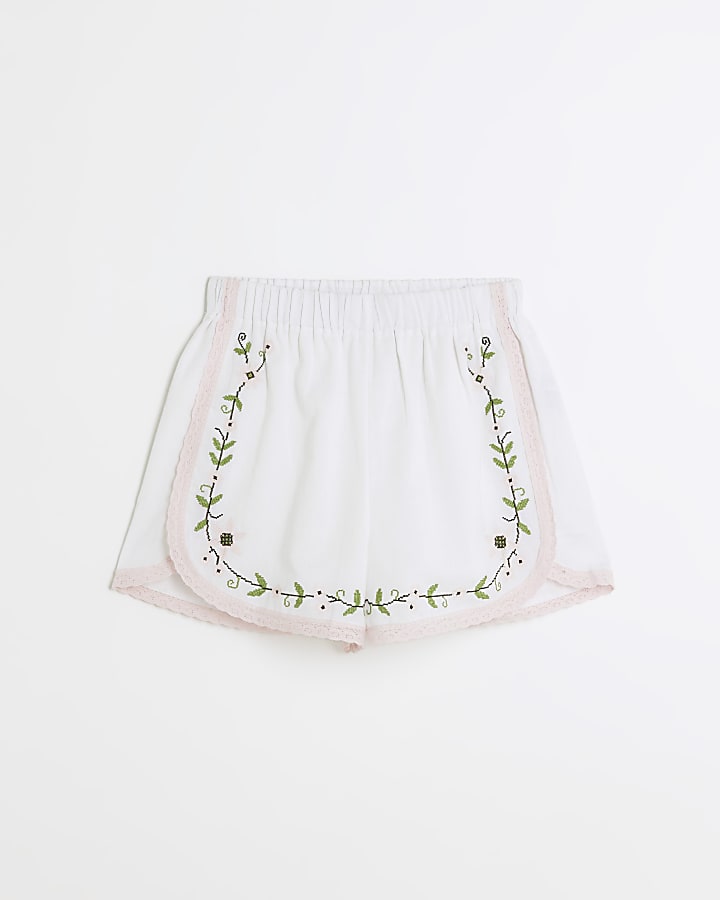 White broderie shorts with linen