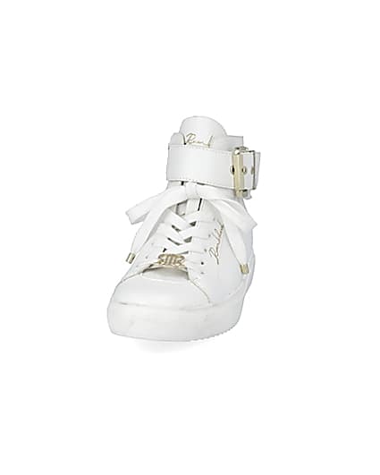 360 degree animation of product White buckle strap high top trainers frame-22