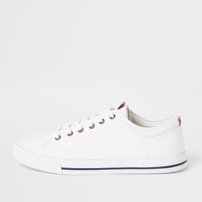 white trainers canvas