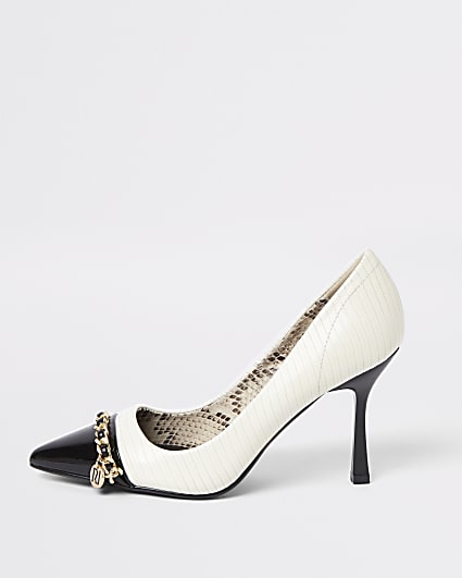 White chain detail court shoe