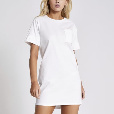 white t shirt dress with pockets