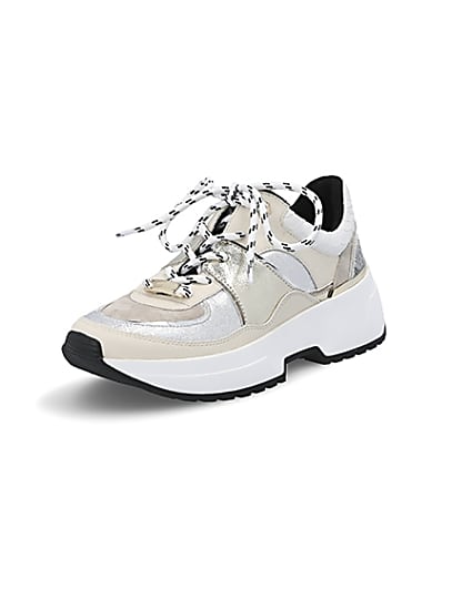 360 degree animation of product White chunky sole lace-up runner frame-0