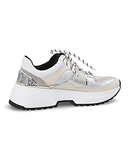 360 degree animation of product White chunky sole lace-up runner frame-14