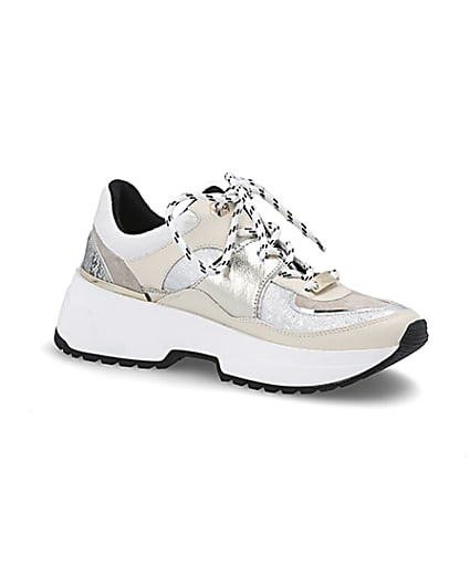 360 degree animation of product White chunky sole lace-up runner frame-17