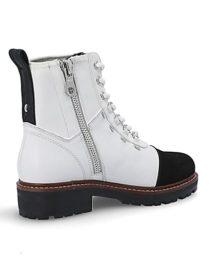 360 degree animation of product White contrast leather lace-up hiking boots frame-13