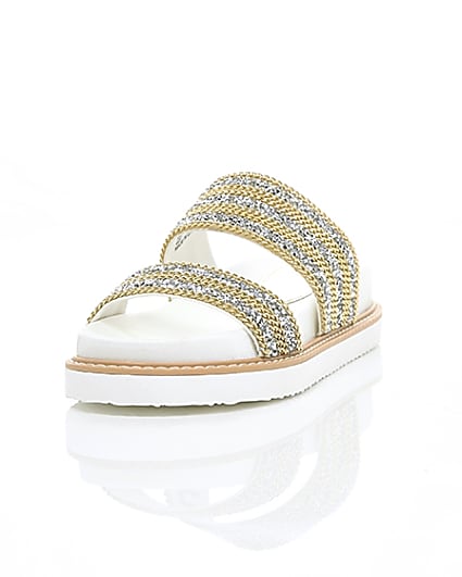 360 degree animation of product ​White double chain detail strap sandal frame-2