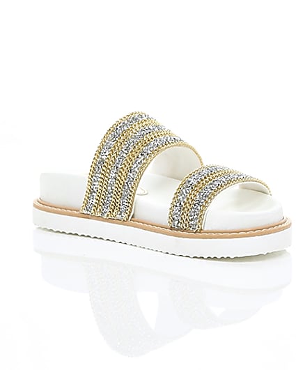 360 degree animation of product ​White double chain detail strap sandal frame-7