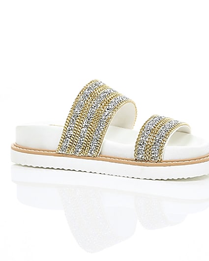 360 degree animation of product ​White double chain detail strap sandal frame-8