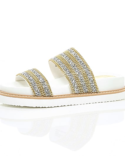 360 degree animation of product ​White double chain detail strap sandal frame-23