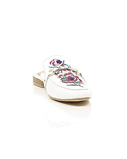 360 degree animation of product White embroidered snaffle backless loafers frame-5