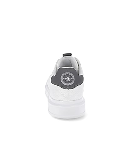 360 degree animation of product White faux leather quilted design trainers frame-9