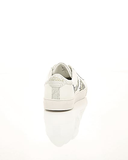360 degree animation of product White feather print low top cupsole trainers frame-15