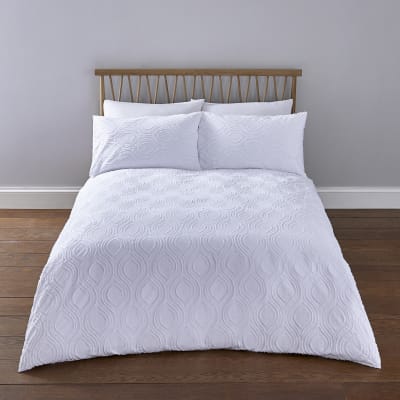 White geo textured double duvet bed set