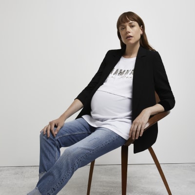 White graphic nursing t-shirt