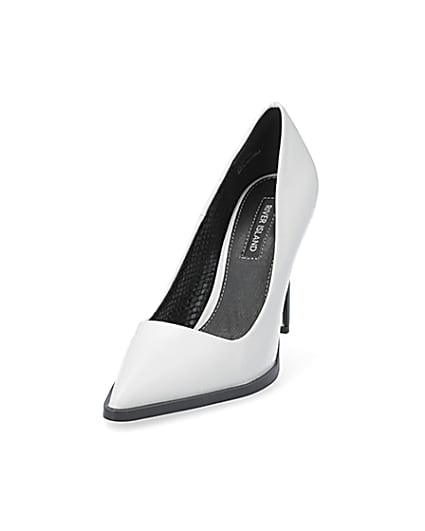 360 degree animation of product White high heeled court shorts frame-23