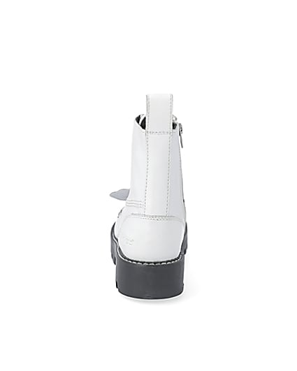 360 degree animation of product White Kickers ankle boots frame-9