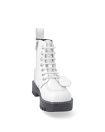 360 degree animation of product White Kickers ankle boots frame-20