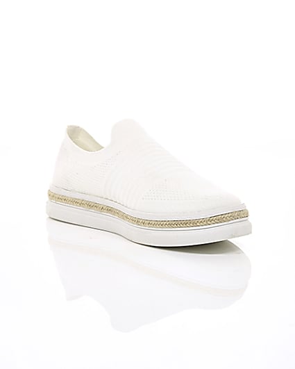 360 degree animation of product White knitted runner espadrille trainers frame-6