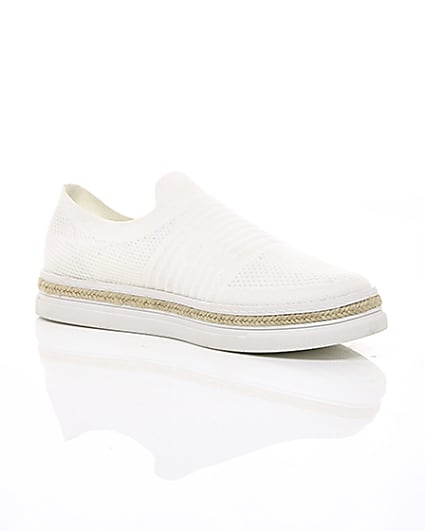 360 degree animation of product White knitted runner espadrille trainers frame-7