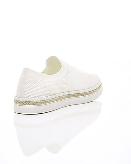 360 degree animation of product White knitted runner espadrille trainers frame-13