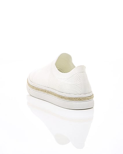 360 degree animation of product White knitted runner espadrille trainers frame-17