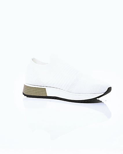 360 degree animation of product White knitted runner trainers frame-8