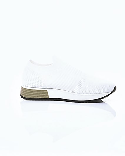 360 degree animation of product White knitted runner trainers frame-9