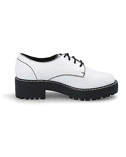 360 degree animation of product White lace up contrast stitch brogues frame-15