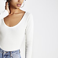 White long sleeve scoop neck ribbed T-shirt