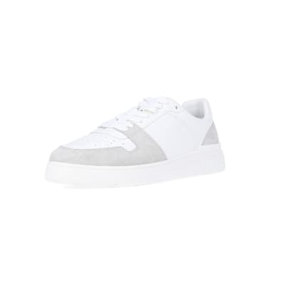 360 degree animation of product White low top trainers frame-0