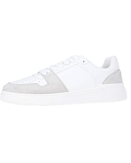 360 degree animation of product White low top trainers frame-2