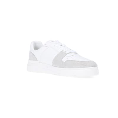 360 degree animation of product White low top trainers frame-18