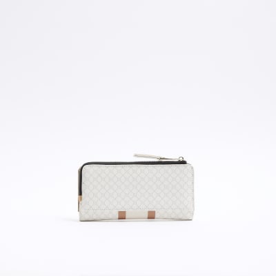 White clutch bag online river island