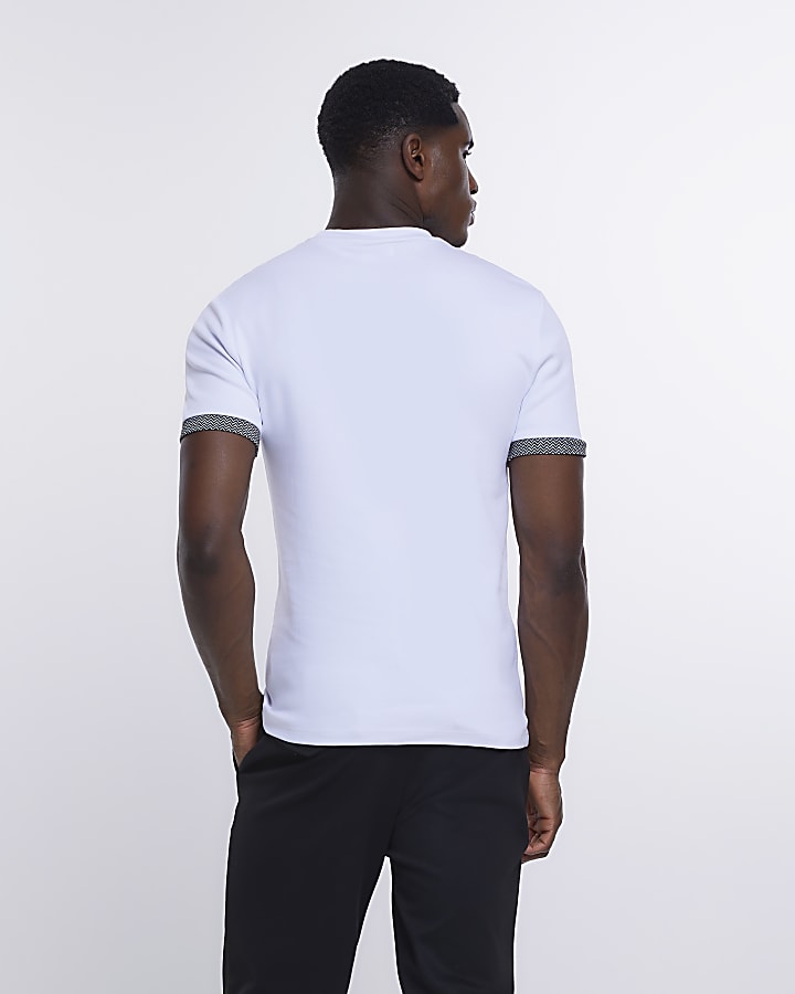 White muscle fit geometric trim t-shirt