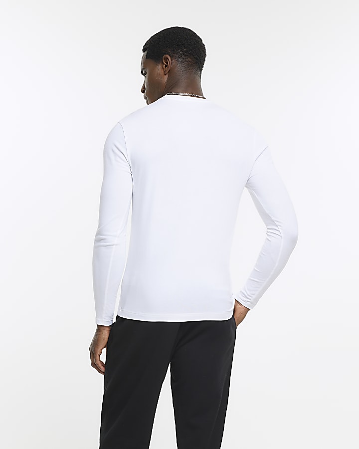 White muscle fit long sleeve t-shirt