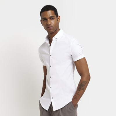 White muscle fit short sleeve shirt 