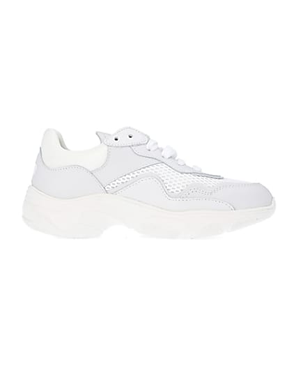 360 degree animation of product White NUSHU leather chunky trainers frame-15