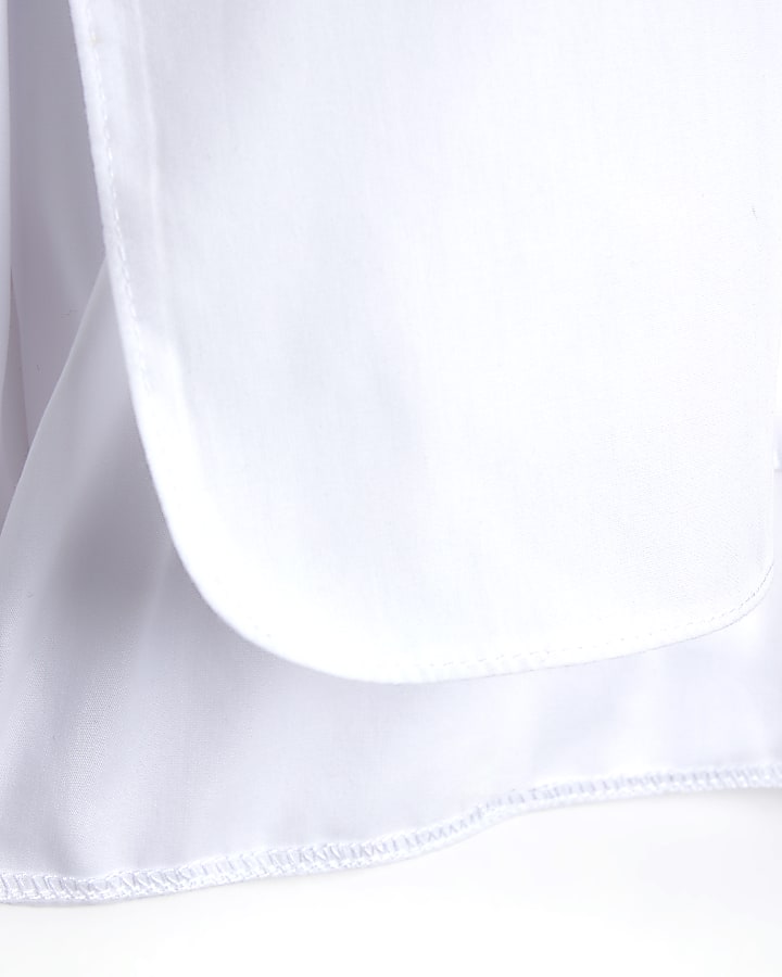 White oversized cropped long sleeve shirt