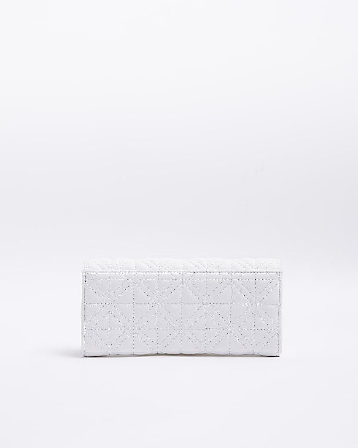 White pearl embellished purse