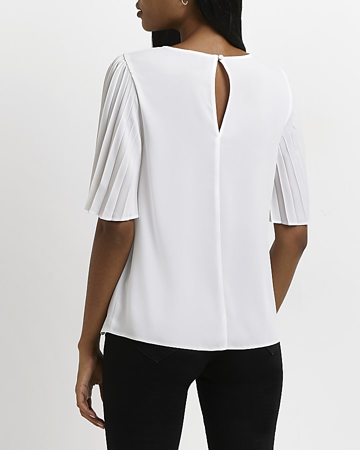 White pleated detail t-shirt