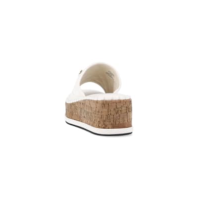 360 degree animation of product White quilted platform sandals frame-8